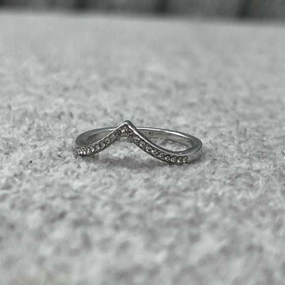Jewelry - Curved Beauty Silver and White Gold Delicate V-Shape Dainty Promise Ring